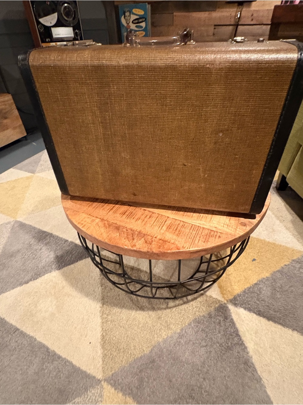 Vintage Tweed Suitcase - Picture 3 of 10
